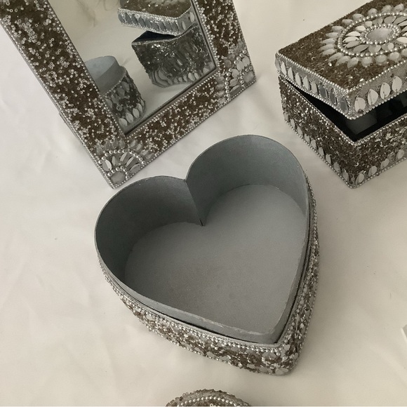 Decor Set - Picture 3 of 4